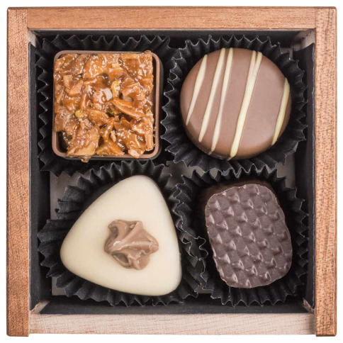 Cadeau pour la Sain Valentin, coffret chocolats à offrir à la Saint Valentin