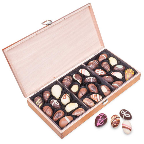 Coffret exclusif de Pâques remplie de pralinés