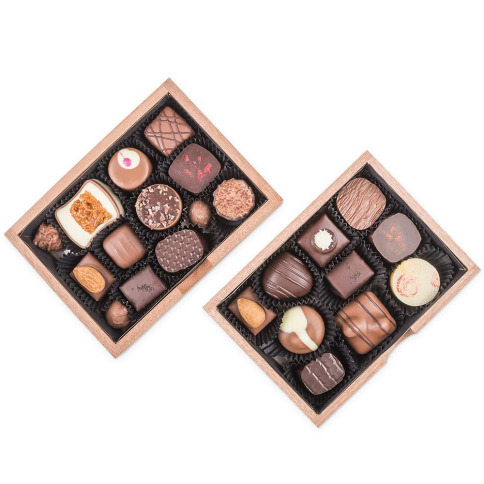 Coffret en bois plein de chocolat, Boïte de pralinés